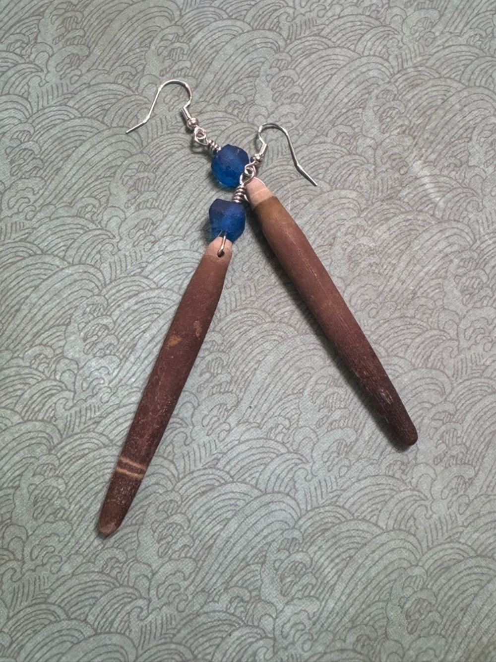 HAWAIIAN WANA (SEA URCHIN) SPIKE EARRINGS - Picture 4 of 7